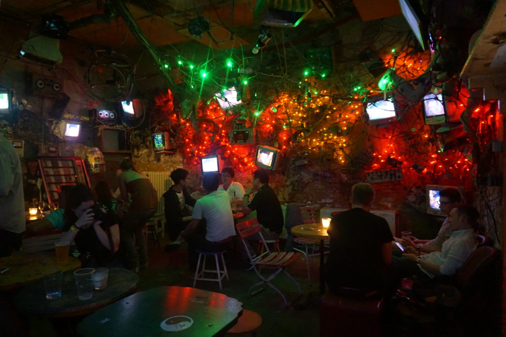 Szimpla Kart ruin pub