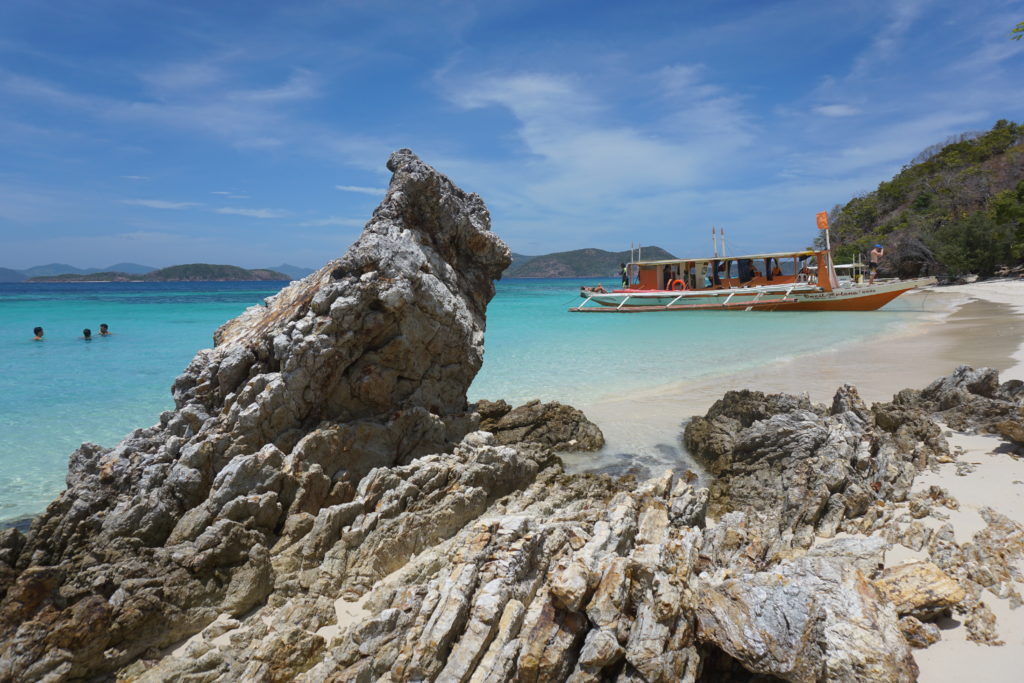 Bulog Dos Island
