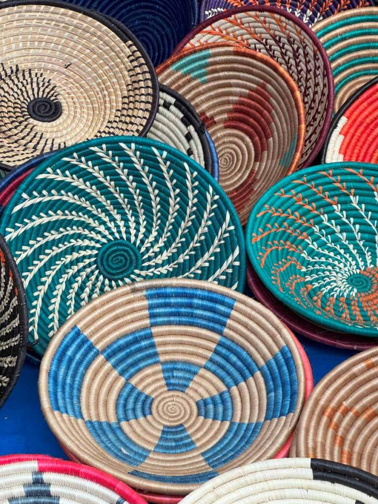 Handicrafts of Nairobi are perfect souvenirs to get from Nairobi city market