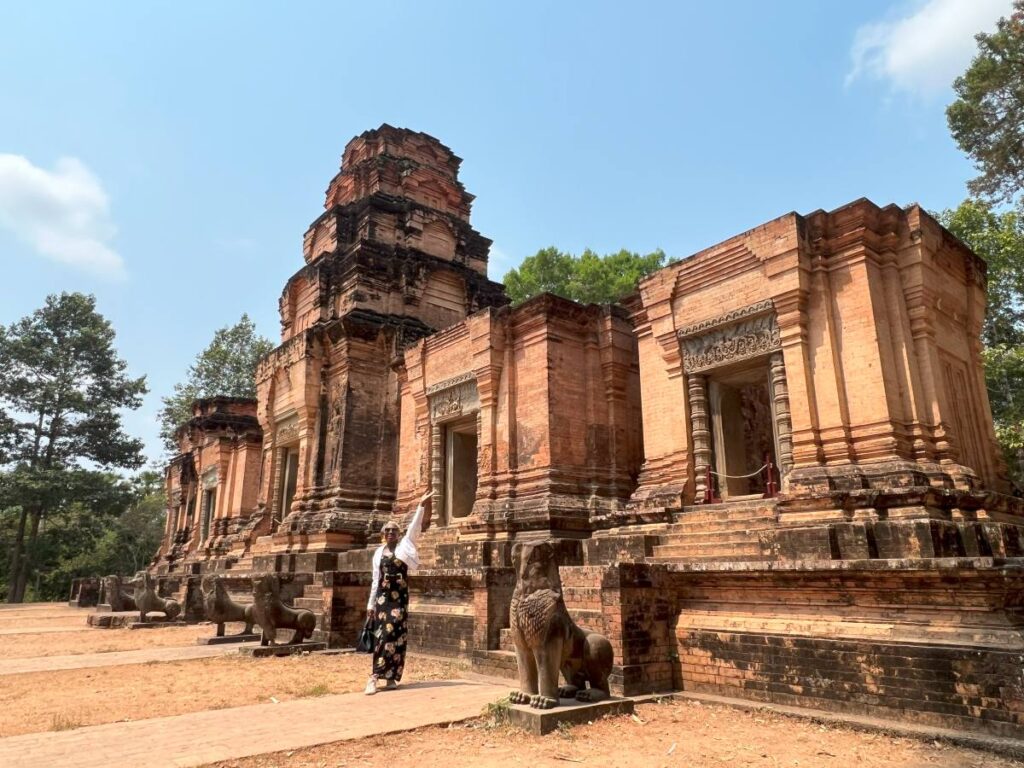 Dee, a Nigerian blogger, shares her experience of visa challenges in Cambodia and offers tips