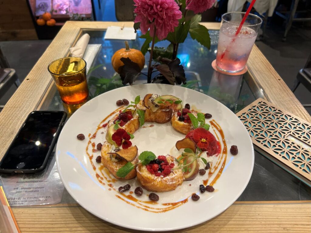 The flower-crown French toast is a signature dish at Aoyama Flower Market Tea House