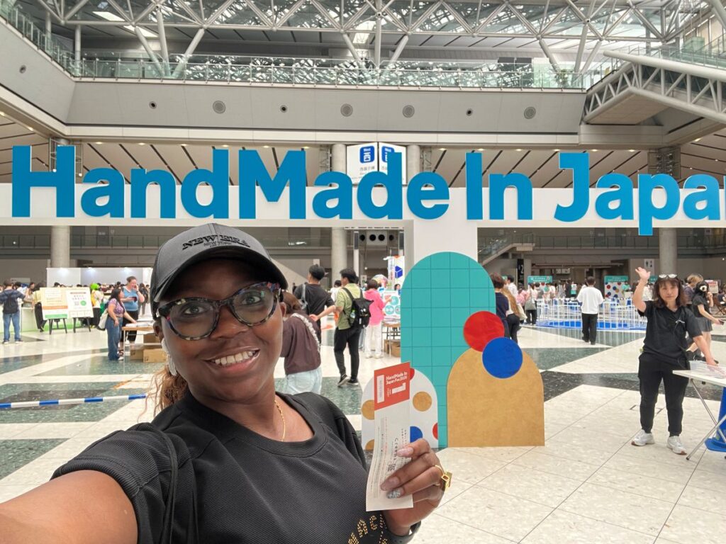 A expat getting gifts and adding experiences before leaving Japan.